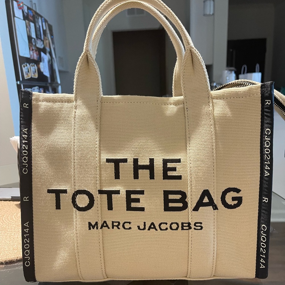 Marc Jacobs Medium Tote Bag